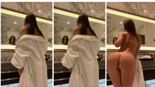Ellieleen1 Nude Bathroom Robe Strip OnlyFans Video